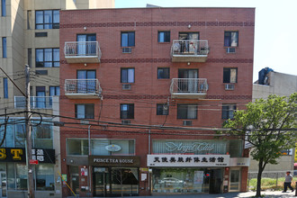 3639 Prince St in Flushing, NY - Building Photo - Building Photo