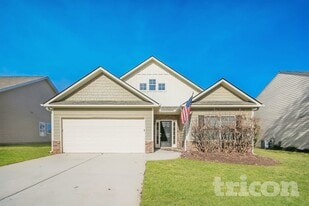 58 Village Pass in Newnan, GA - Building Photo