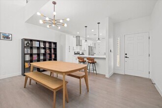 8581 Heather Downs Dr in Las Vegas, NV - Building Photo - Building Photo