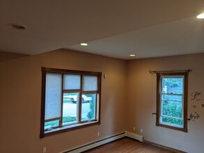 230 Grant Ave, Unit 1st Floor in Mineola, NY - Building Photo - Building Photo