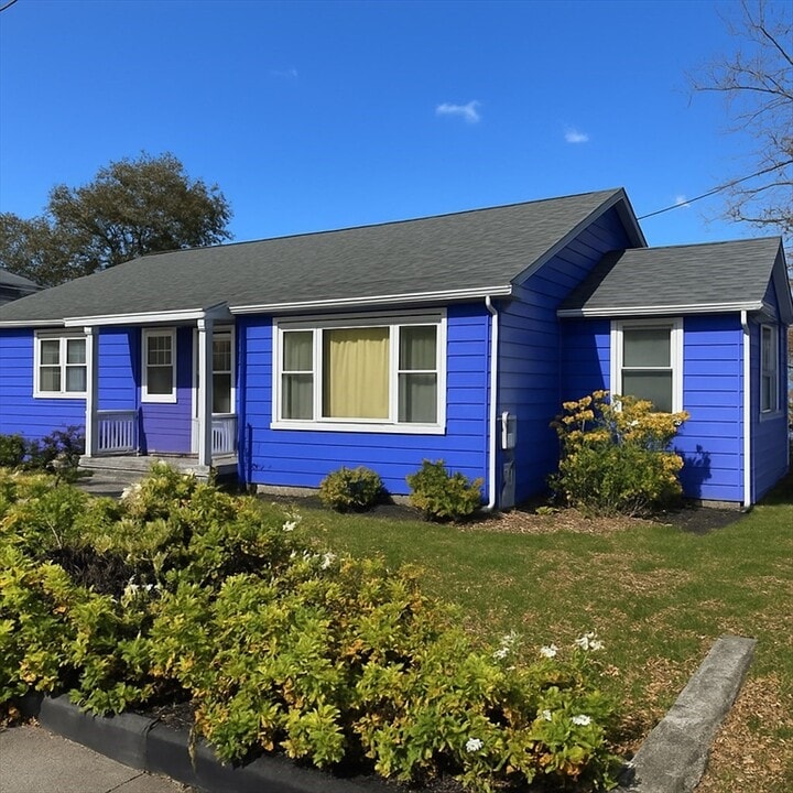 6 Hadassah Wy in Hull, MA - Building Photo