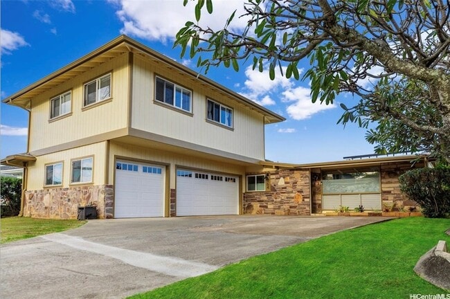 property at 964 Iopono Loop