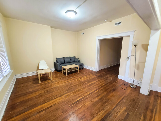 6011 Waterman Blvd, Unit #1 in St. Louis, MO - Building Photo - Building Photo
