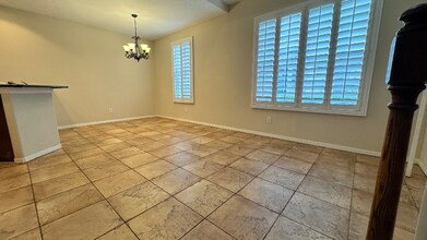 6016 Fishhawk Crossing Blvd in Fish Hawk, FL - Building Photo - Building Photo