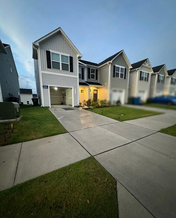 6859 Tarik Ln in Raleigh, NC - Building Photo