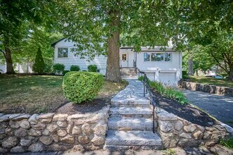 60 Brookline St in Newton, MA - Building Photo - Building Photo