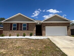 4650 Red Oak Dr in Milton, FL - Building Photo - Building Photo
