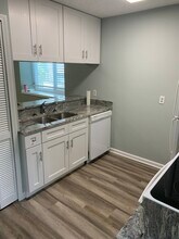 2133 Oleander Pl in Neptune Beach, FL - Building Photo - Building Photo