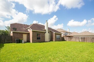 4603 Chaperel Dr in Pearland, TX - Building Photo - Building Photo