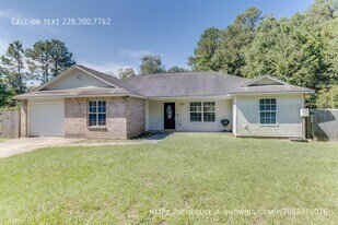 1417 Willow St in Ocean Springs, MS - Building Photo