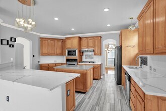 3404 High Vista Dr in Carrollton, TX - Building Photo - Building Photo