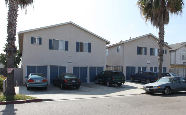 4371-4379 Swift Ave in San Diego, CA - Building Photo - Building Photo