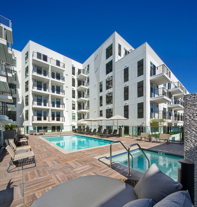 Archer Hollywood in Los Angeles, CA - Foto de edificio