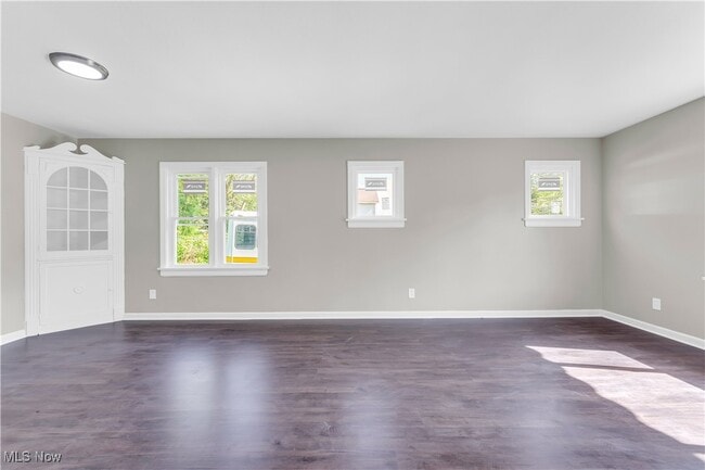 property at 4646 E 147th St