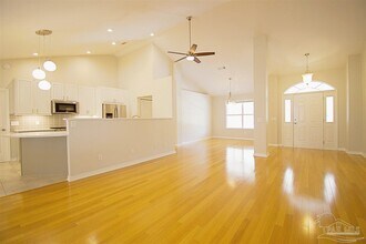 100 Mt Pilot St in Ensley, FL - Building Photo - Building Photo