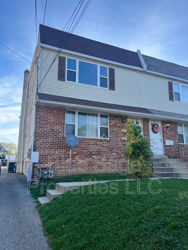 property at 727 Clifton Ave