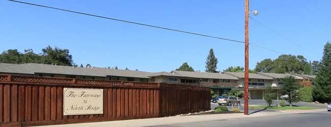 The Fairways at North Ridge in Fair Oaks, CA - Foto de edificio - Building Photo