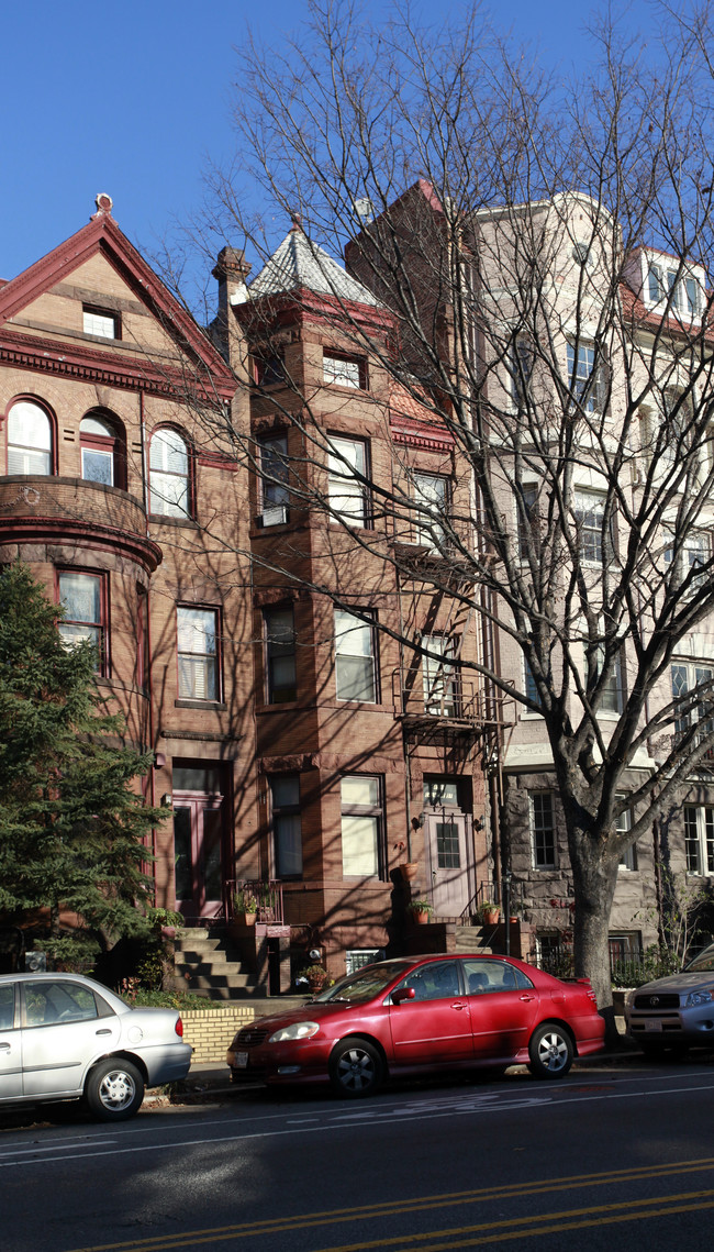 1919 Calvert St NW in Washington, DC - Building Photo - Building Photo