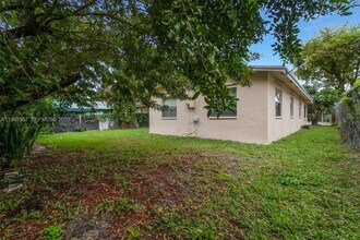 2857 NW 12th St in Fort Lauderdale, FL - Building Photo - Building Photo