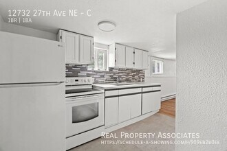 12732 27th Ave NE in Seattle, WA - Building Photo - Building Photo