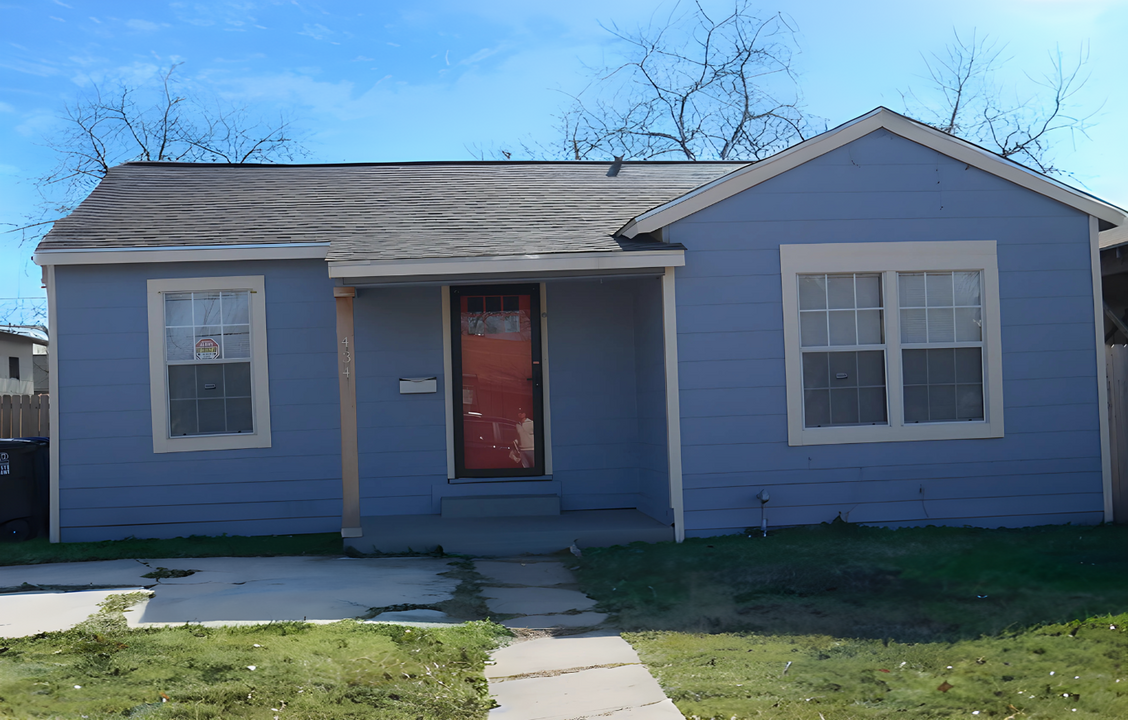 434 Elmwood Dr in San Antonio, TX - Building Photo