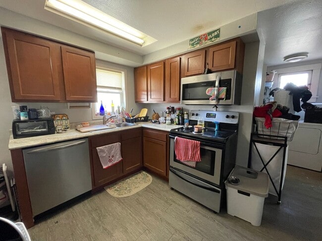 property at 921 6th St S