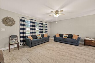 2267 Triway Ln in Houston, TX - Building Photo - Building Photo