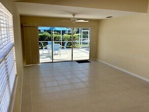 5651 Modena Pl in Sarasota, FL - Building Photo - Building Photo