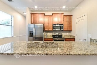 4371 Fennwood Ct in Zephyrhills, FL - Foto de edificio - Building Photo