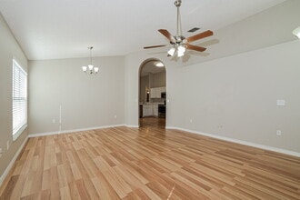 832 Shell Ln in Longwood, FL - Building Photo - Building Photo