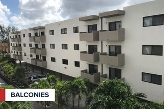 201 NW 72nd Ave in Miami, FL - Building Photo - Building Photo