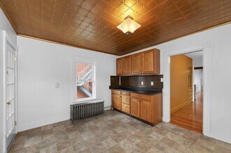 9 Kingman Rd in Somerville, MA - Building Photo - Building Photo
