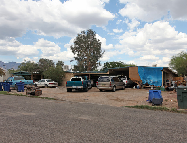 2928-2938 N Tyndall Ave in Tucson, AZ - Foto de edificio - Building Photo