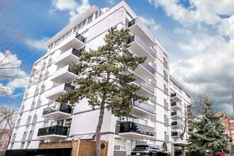 Chaplin Crescent Apartments in Toronto, ON - Building Photo - Building Photo