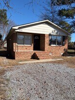 1610 Dillahunt St in New Bern, NC - Building Photo