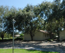 5904-5912 Taft St in Hollywood, FL - Building Photo
