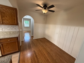 3002 Glenway Ave in Cincinnati, OH - Building Photo - Building Photo