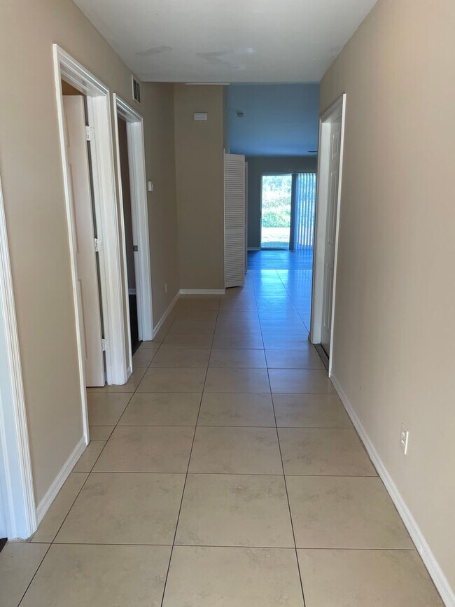 205 Hightower Ave S in Lehigh Acres, FL - Building Photo - Building Photo