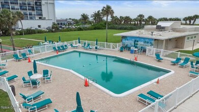 2020 N Atlantic Ave in Cocoa Beach, FL - Building Photo - Building Photo