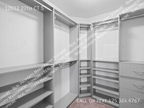 12032 27th CT S in Burien, WA - Building Photo - Building Photo