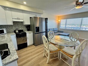 8950 Park Blvd in Seminole, FL - Building Photo - Building Photo