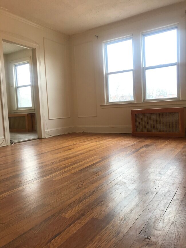 9 Evergreen Ave Apartments and Nearby Hartford Apartments For Rent