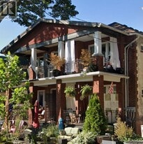 62 Scarboro Beach Blvd in Toronto, ON - Building Photo