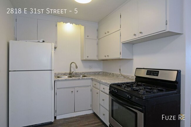 2818 E 31st St in Minneapolis, MN - Foto de edificio - Building Photo