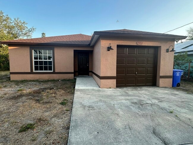 property at 2988 Lincoln Blvd