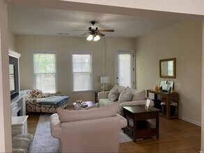 1644 Sabastian Point in Atlanta, GA - Building Photo - Building Photo