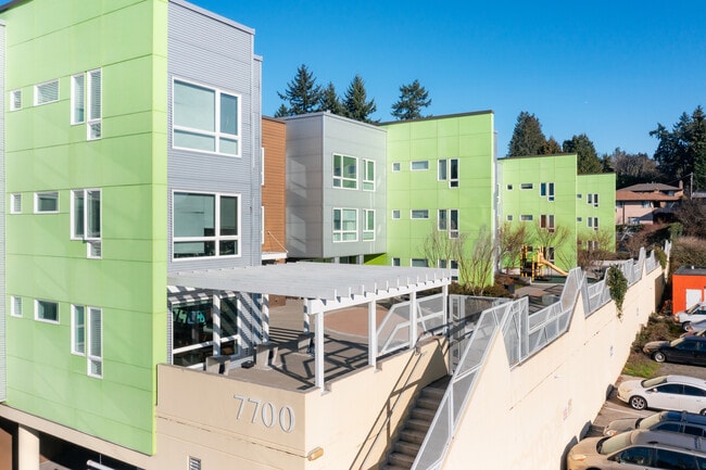 Emerald City Commons in Seattle, WA - Building Photo - Building Photo