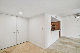 100 Oakmont Ln in Belleair, FL - Building Photo - Building Photo