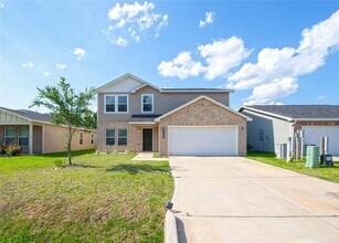 15621 Briar Forest Dr in Conroe, TX - Foto de edificio - Building Photo