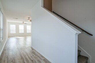 18825 Amaro Hills Dr in Roman Forest, TX - Building Photo - Building Photo